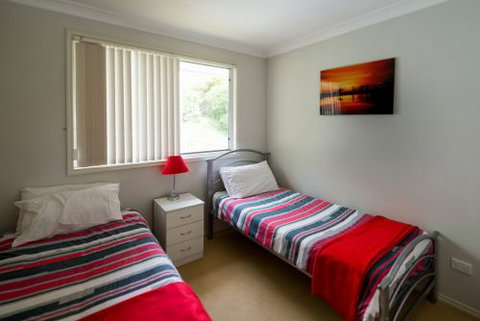 The Lake Limo - Lismore Accommodation 3