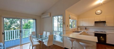 The Lake Limo - Lismore Accommodation 8