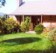 Canowindra Cottage - Lismore Accommodation