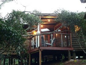 The African Cottage And The Rondawel - Lismore Accommodation 0