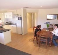 Copper Cove Holiday Villas - Lismore Accommodation