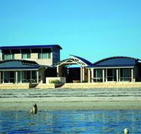 Baird Bay Ocean Eco Apartments - Lismore Accommodation