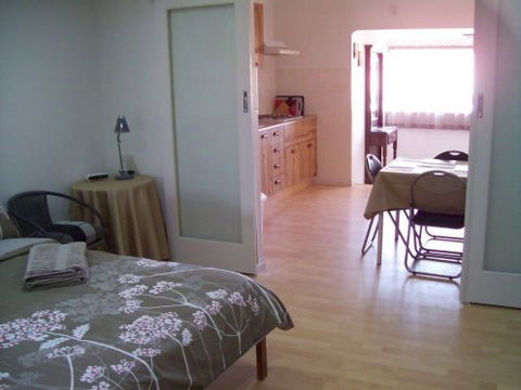 Potch & Colour - Lismore Accommodation 3