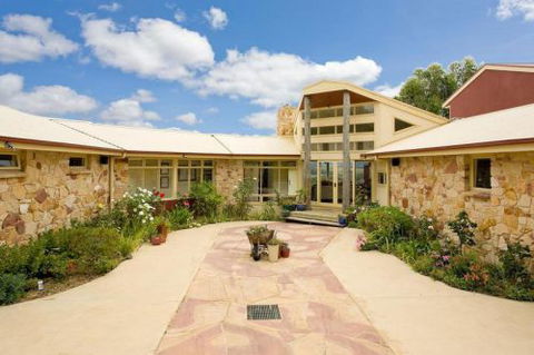 Otway Getaways - Lismore Accommodation 8