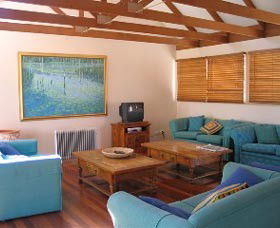 Kent Gardens Holiday House - Lismore Accommodation 0