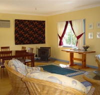 Euroka Homestead And Farm Cottage - Lismore Accommodation