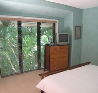 The Villa Port Douglas - Lismore Accommodation