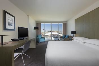 Hyatt Regency Sydney - Lismore Accommodation 10