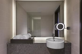 Hyatt Regency Sydney - Lismore Accommodation 23