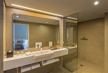 PARKROYAL Darling Harbour, Sydney - Lismore Accommodation 9
