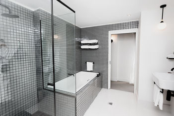 Ovolo Woolloomooloo - Lismore Accommodation 71