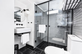 Ovolo Woolloomooloo - Lismore Accommodation 77