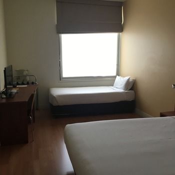 Ramada Encore Dandenong - Lismore Accommodation 17