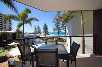 Beach Retreat Coolum - Lismore Accommodation 2