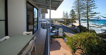 Beach Retreat Coolum - Lismore Accommodation 7