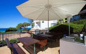 Beach Retreat Coolum - Lismore Accommodation 13