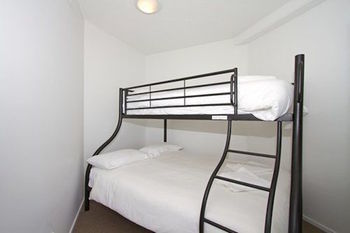 Beach Retreat Coolum - Lismore Accommodation 17