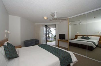 Beach Retreat Coolum - Lismore Accommodation 26