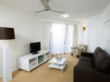 Beach Retreat Coolum - Lismore Accommodation 32