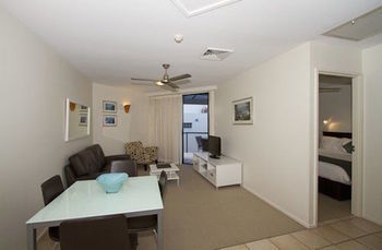 Beach Retreat Coolum - Lismore Accommodation 33