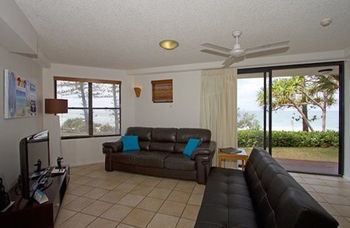 Beach Retreat Coolum - Lismore Accommodation 36