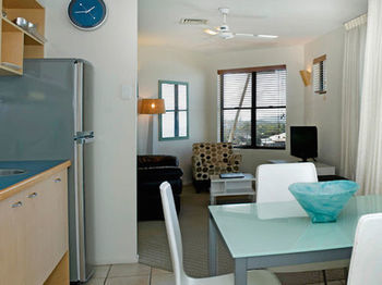 Beach Retreat Coolum - Lismore Accommodation 38