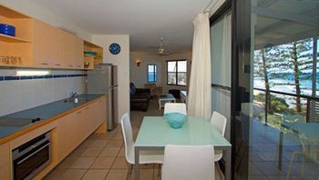 Beach Retreat Coolum - Lismore Accommodation 39