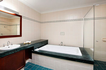 Harrigan's Irish Pub & Accommodation - Lismore Accommodation 8