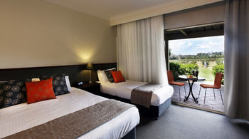 Harrigan's Irish Pub & Accommodation - Lismore Accommodation 24