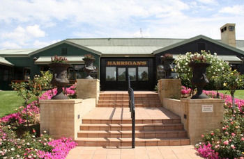 Harrigan's Irish Pub & Accommodation - Lismore Accommodation 38