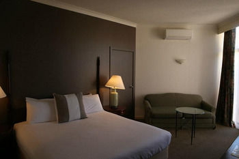 Mercure Resort Hunter Valley Gardens - Lismore Accommodation 8