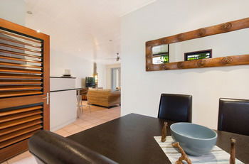 L'Auberge Noosa - Lismore Accommodation 9