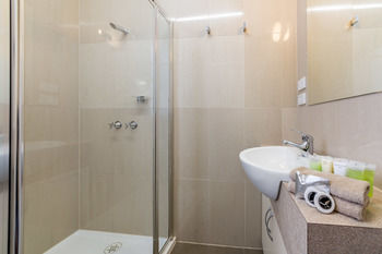 Best Western Melbourne's Princes Park Motor Inn - Lismore Accommodation 43