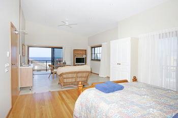 Lavender House B&B - Lismore Accommodation 5