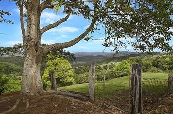 Artisan Spa Views - Lismore Accommodation 2