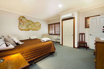 Artisan Spa Views - Lismore Accommodation 4