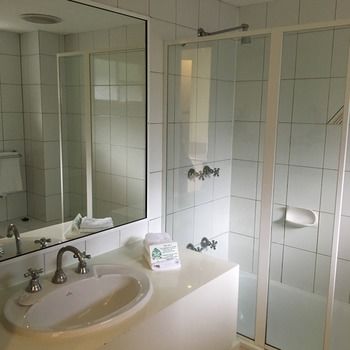 Eltham Gateway Hotel - Lismore Accommodation 1