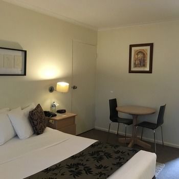 Eltham Gateway Hotel - Lismore Accommodation 11