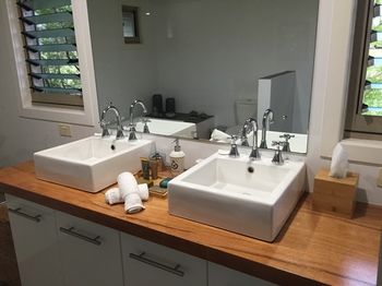 Lilies Luxury Retreats - Lismore Accommodation 47