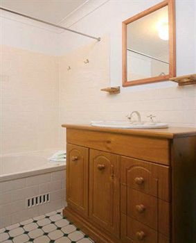 Barrington Wilderness Cedar Lodge Accommodation - Lismore Accommodation 9