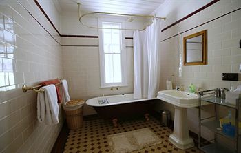 Singletons Retreat - Lismore Accommodation 3