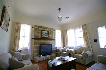 Singletons Retreat - Lismore Accommodation 8