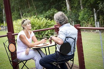 Glass House Mountains Ecolodge - Lismore Accommodation 18