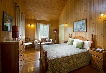 Glass House Mountains Ecolodge - Lismore Accommodation 19