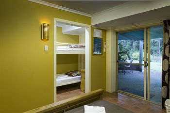 Glass House Mountains Ecolodge - Lismore Accommodation 20