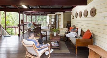 Glass House Mountains Ecolodge - Lismore Accommodation 26