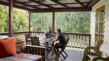 Glass House Mountains Ecolodge - Lismore Accommodation 28
