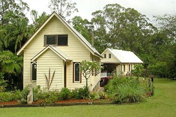 Glass House Mountains Ecolodge - Lismore Accommodation 7