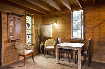 Glass House Mountains Ecolodge - Lismore Accommodation 11