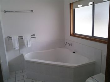 Cam-Way Estate - Lismore Accommodation 6
